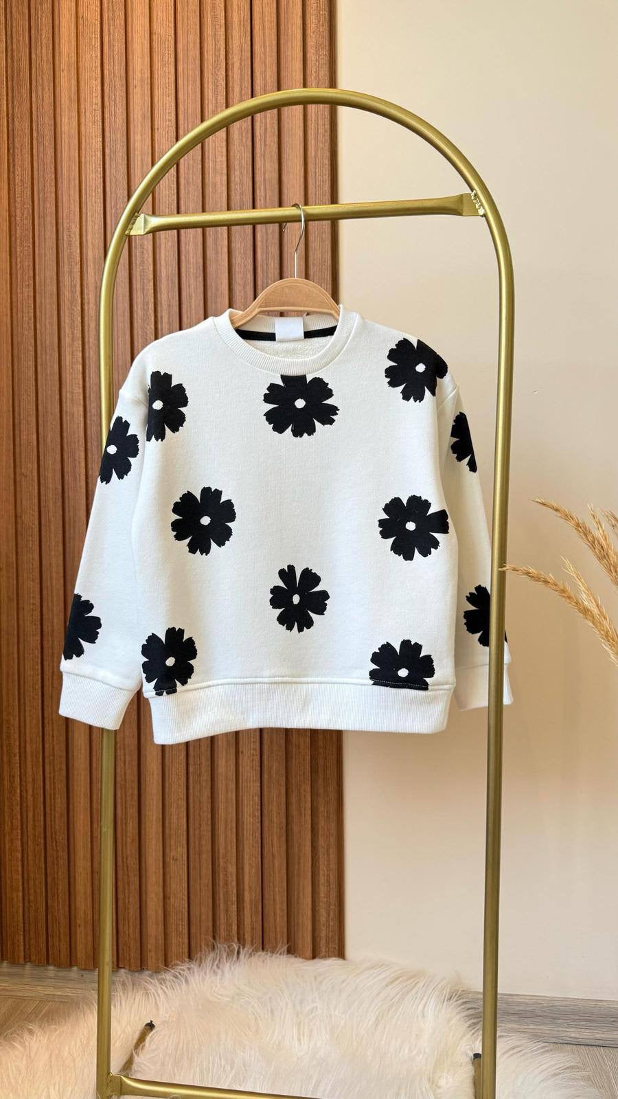 Black and White Flowers Sweatshirt
