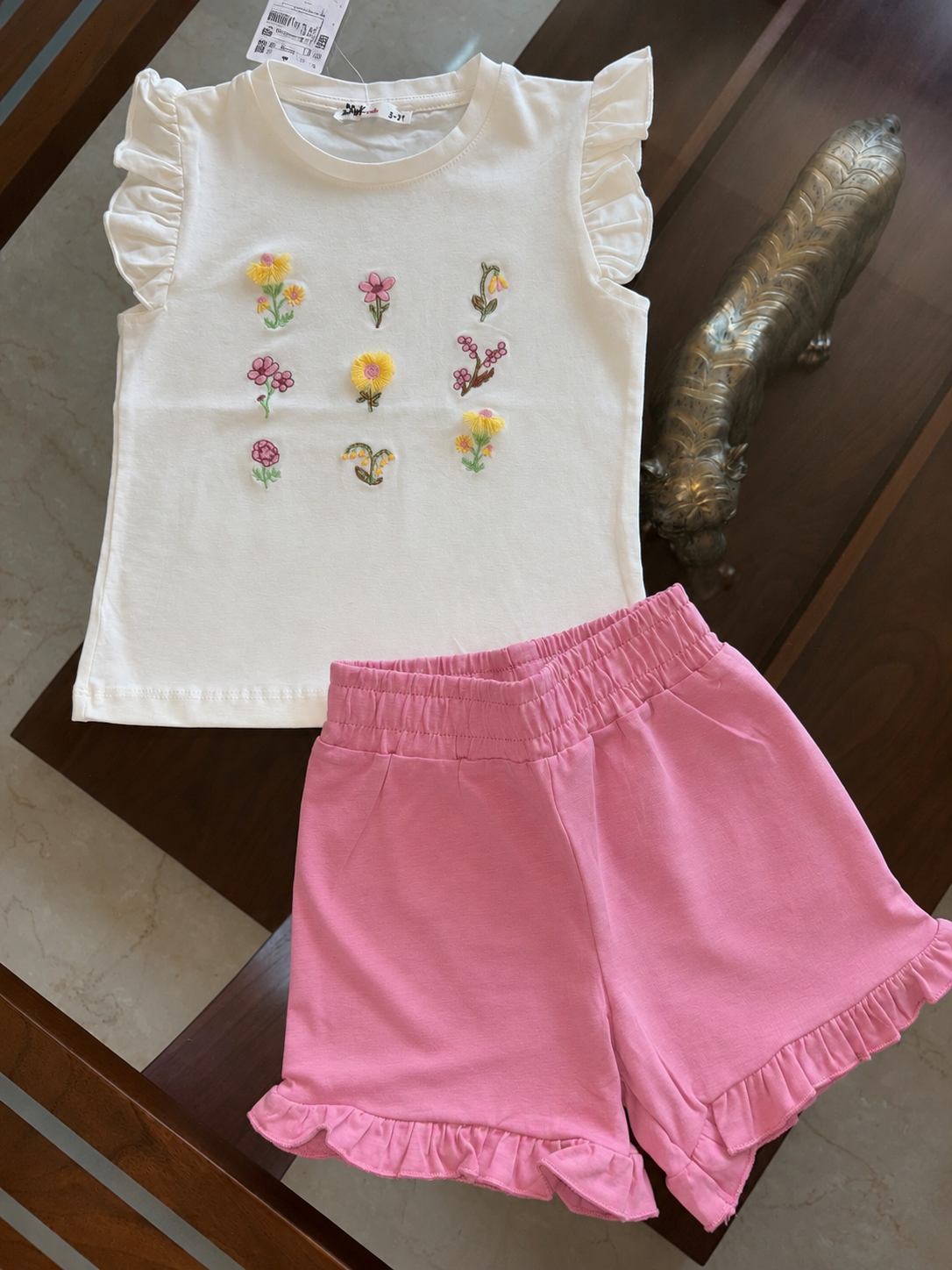 Embroidered Pink Flowers Set