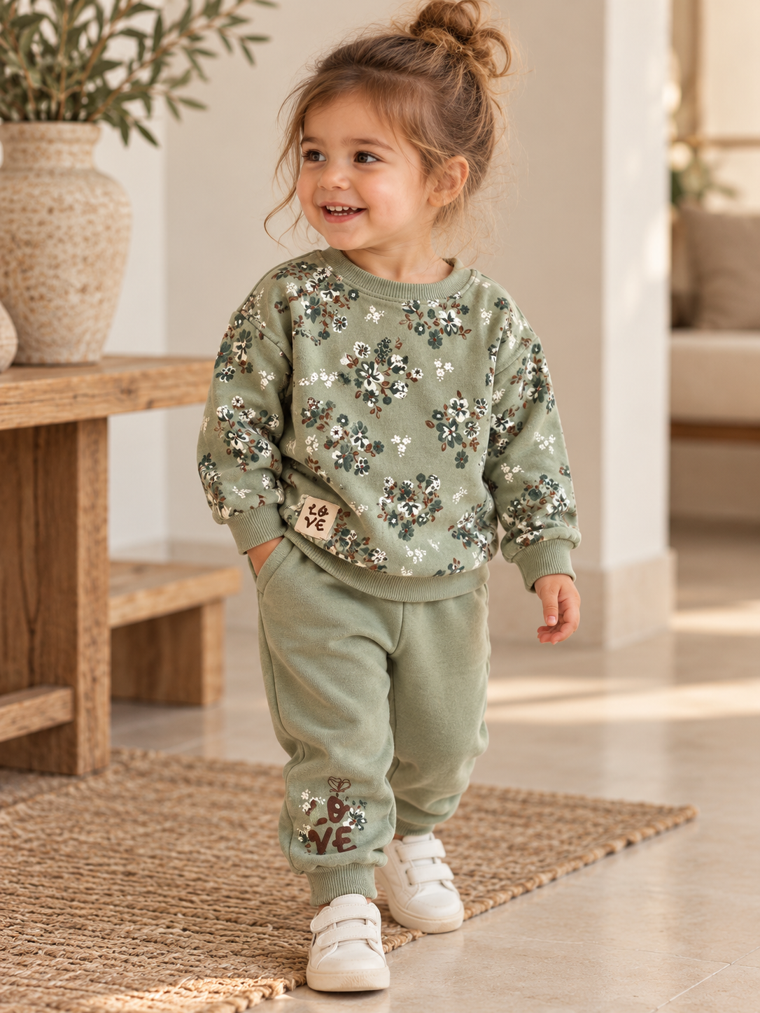 Flowers Joggers Set