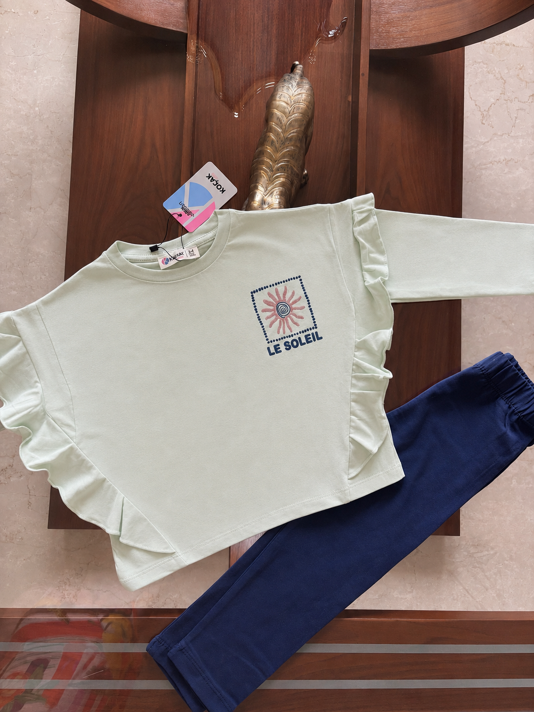 Le Soleil Set