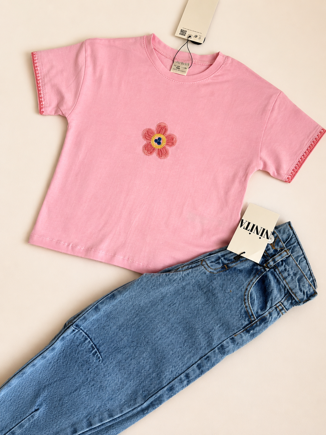 Pink Daisy Tee & Denim Mom Jeans Set