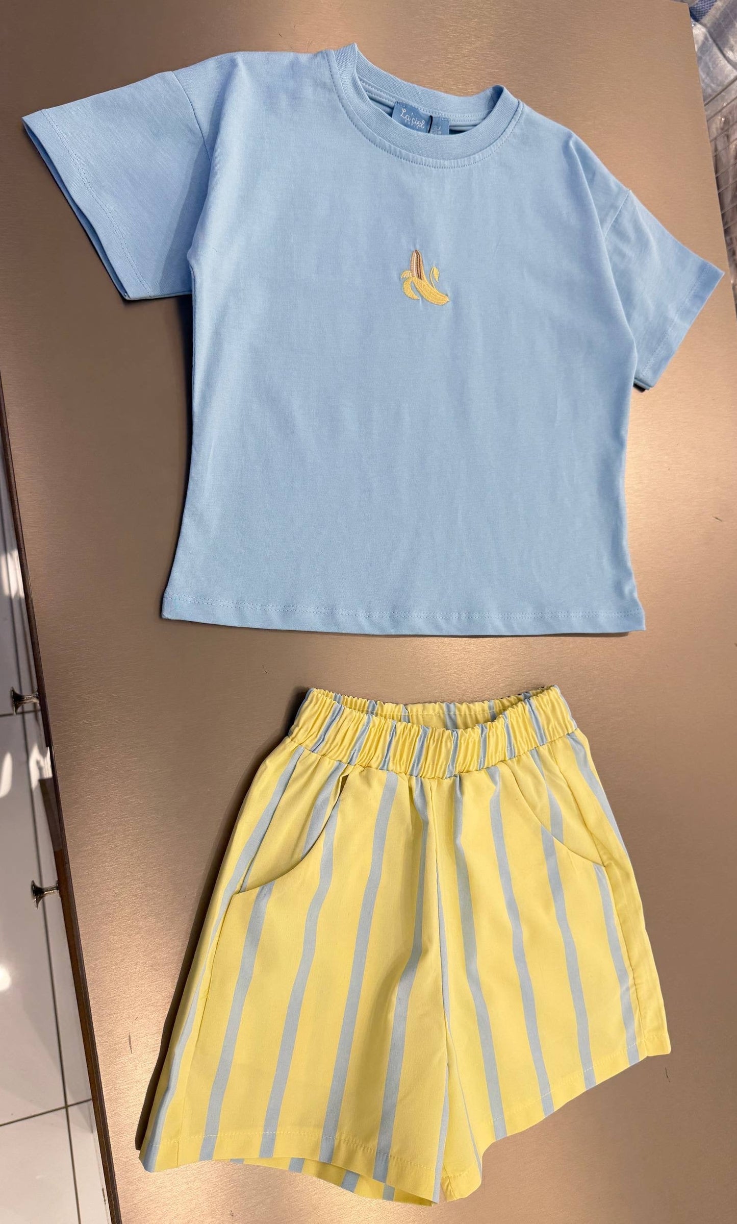 Laciel Paris Unisex Banana Striped Set