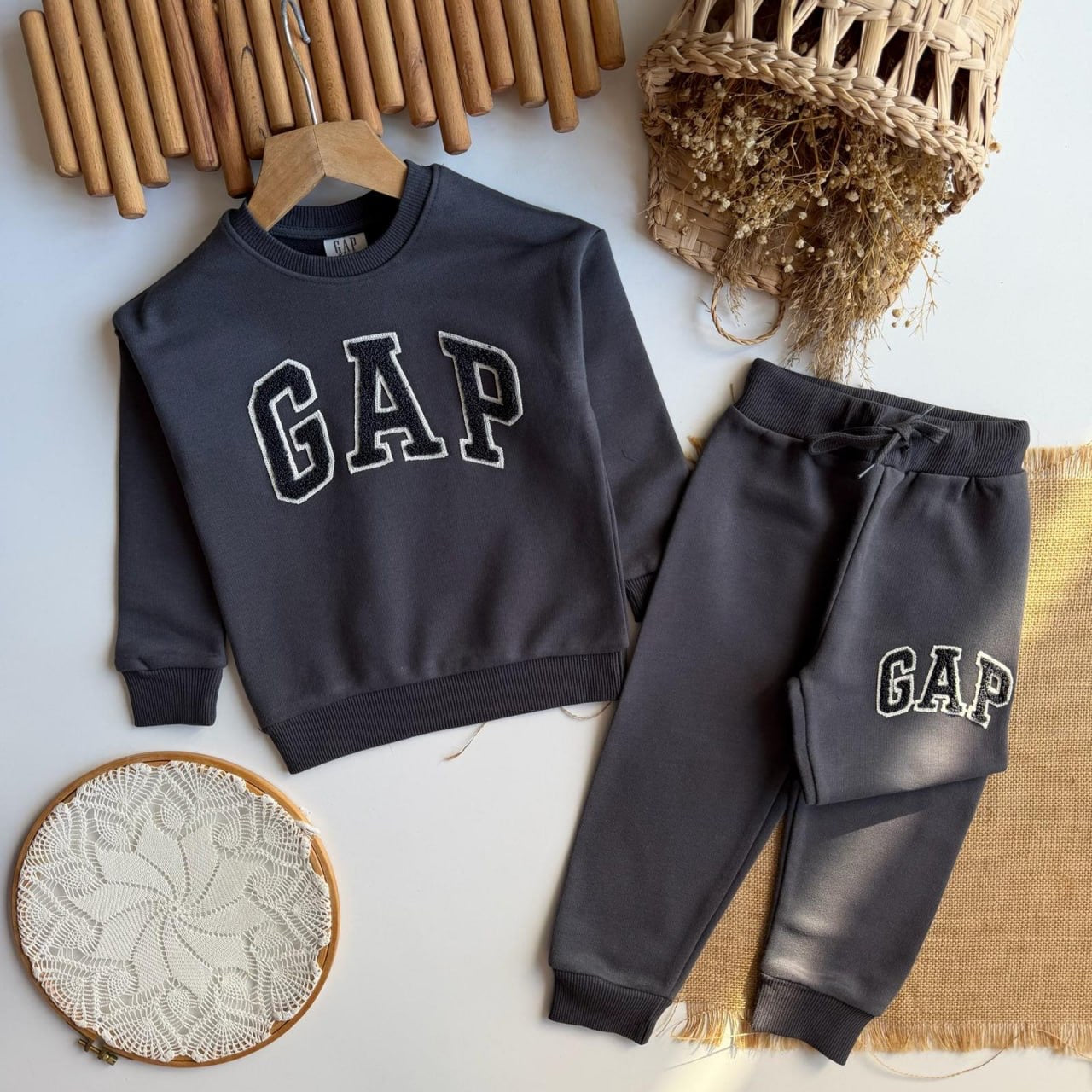 Gray Basic Gap Set