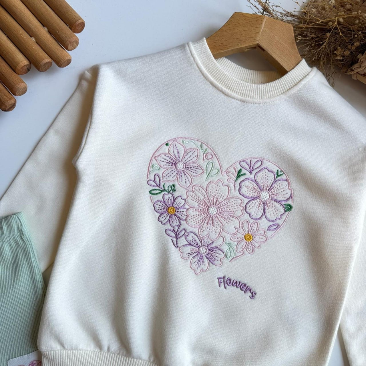 Mint Flowers Heart Set