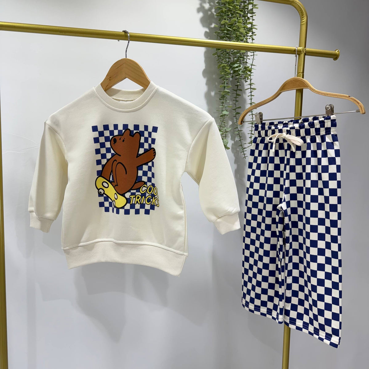 Checkered Cool Tricks Set