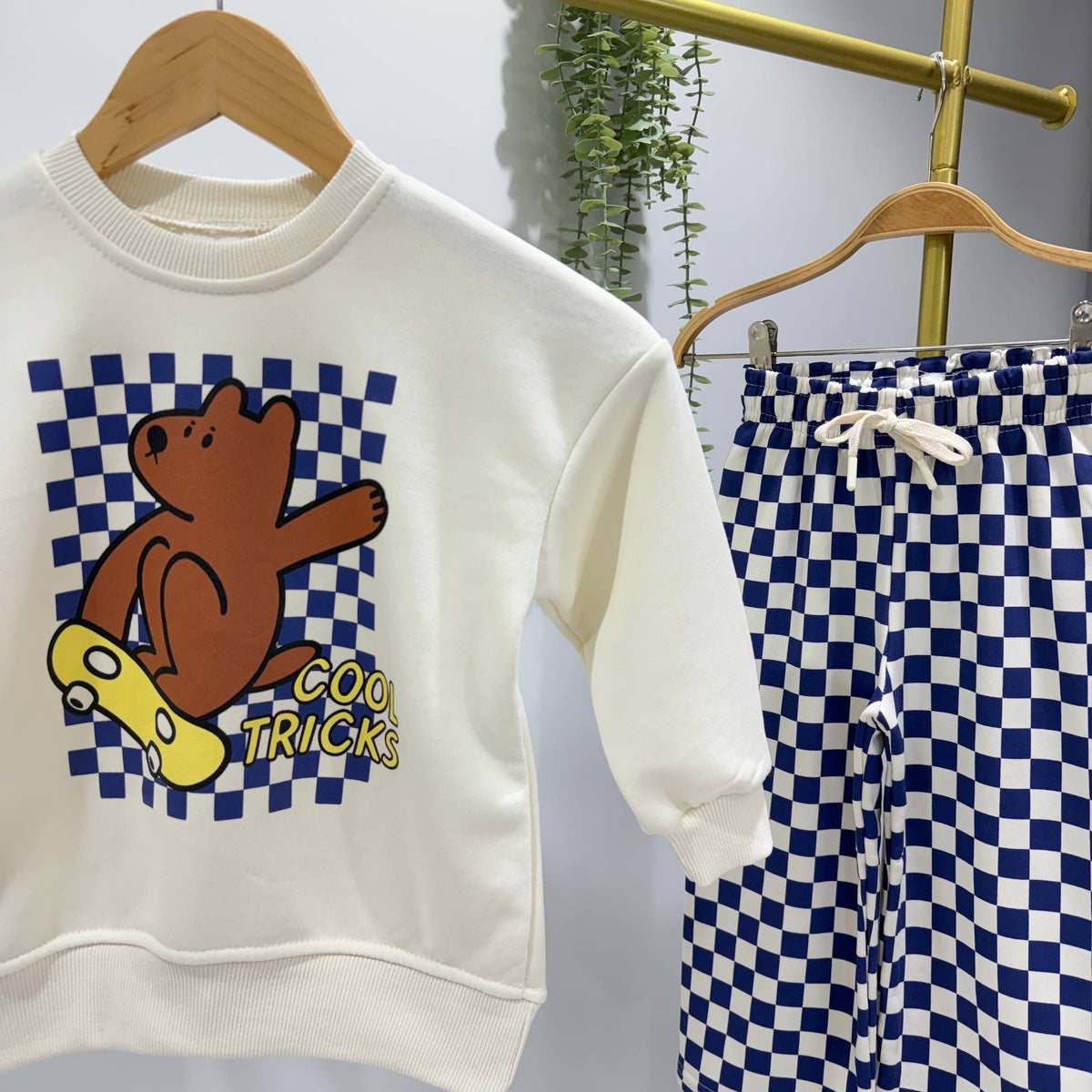 Checkered Cool Tricks Set