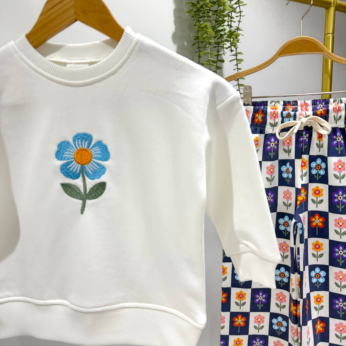 Checkered Flowers Set
