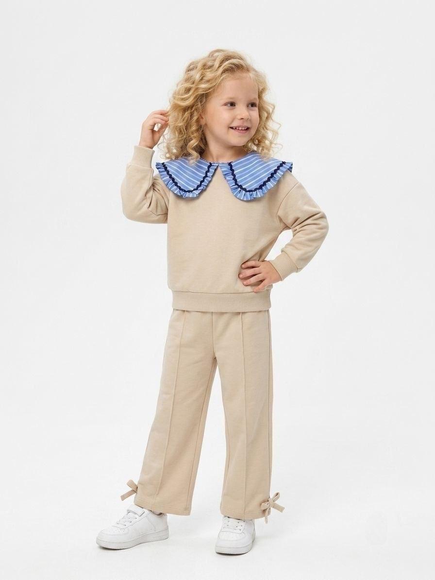 Beige and Blue-Collar Set