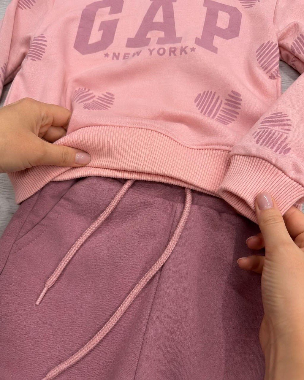 Gap Two Tones Pink Hearts Set
